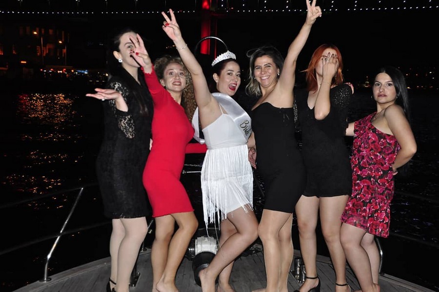 Bachelorette Celebration on the Yacht