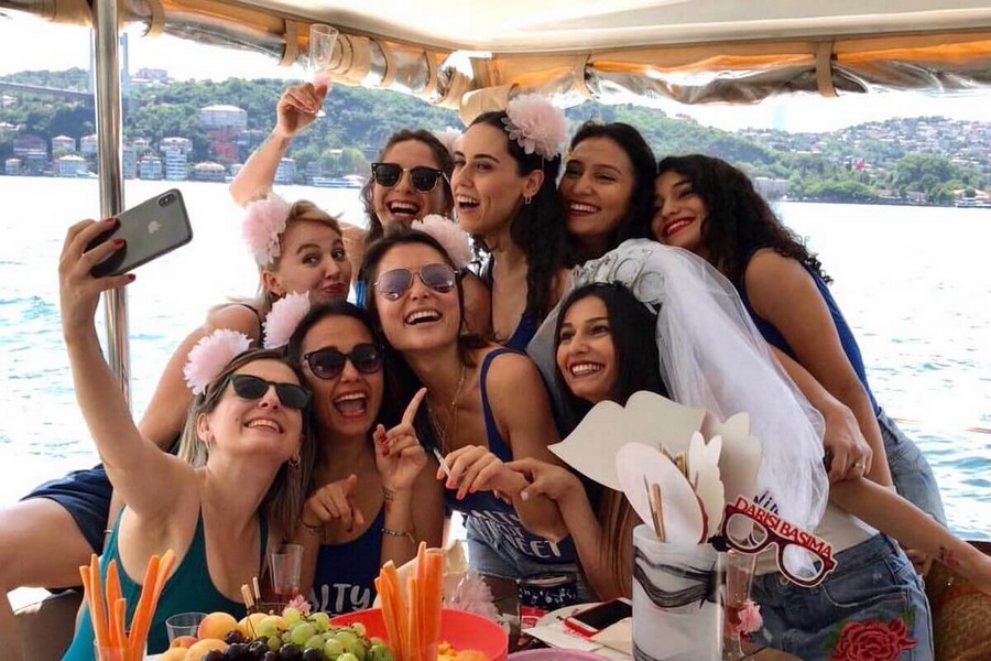 Bachelorette Party on the Yacht