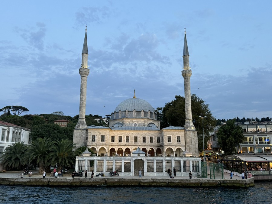 Beylerbeyi Camii