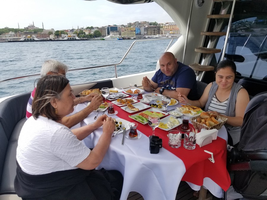 Breakfast Organization on the Yacht