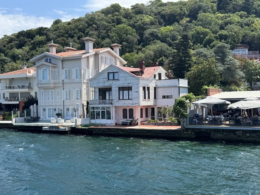 Heykeltaş İhsan Bey Yalısı Üsküdar
