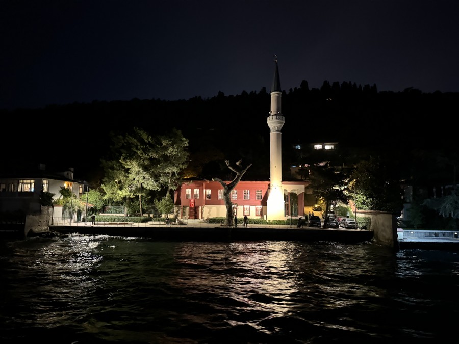 Vaniköy Camii İstanbul Boğazı