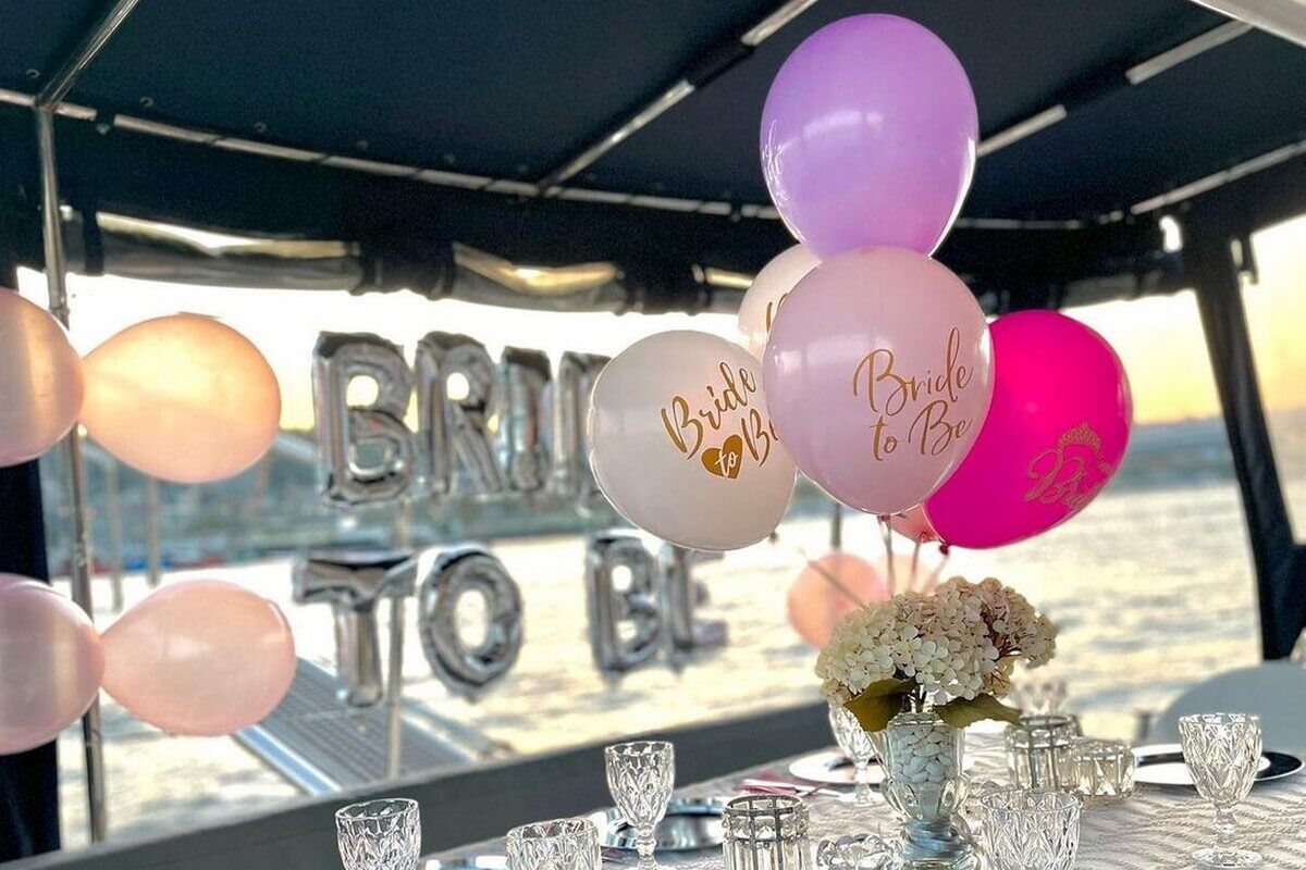 Bachelorette Party Decoration on the Yacht
