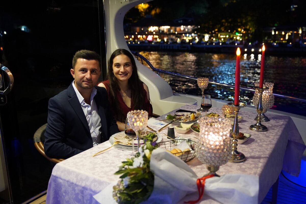 Marriage Proposal Yacht Charter