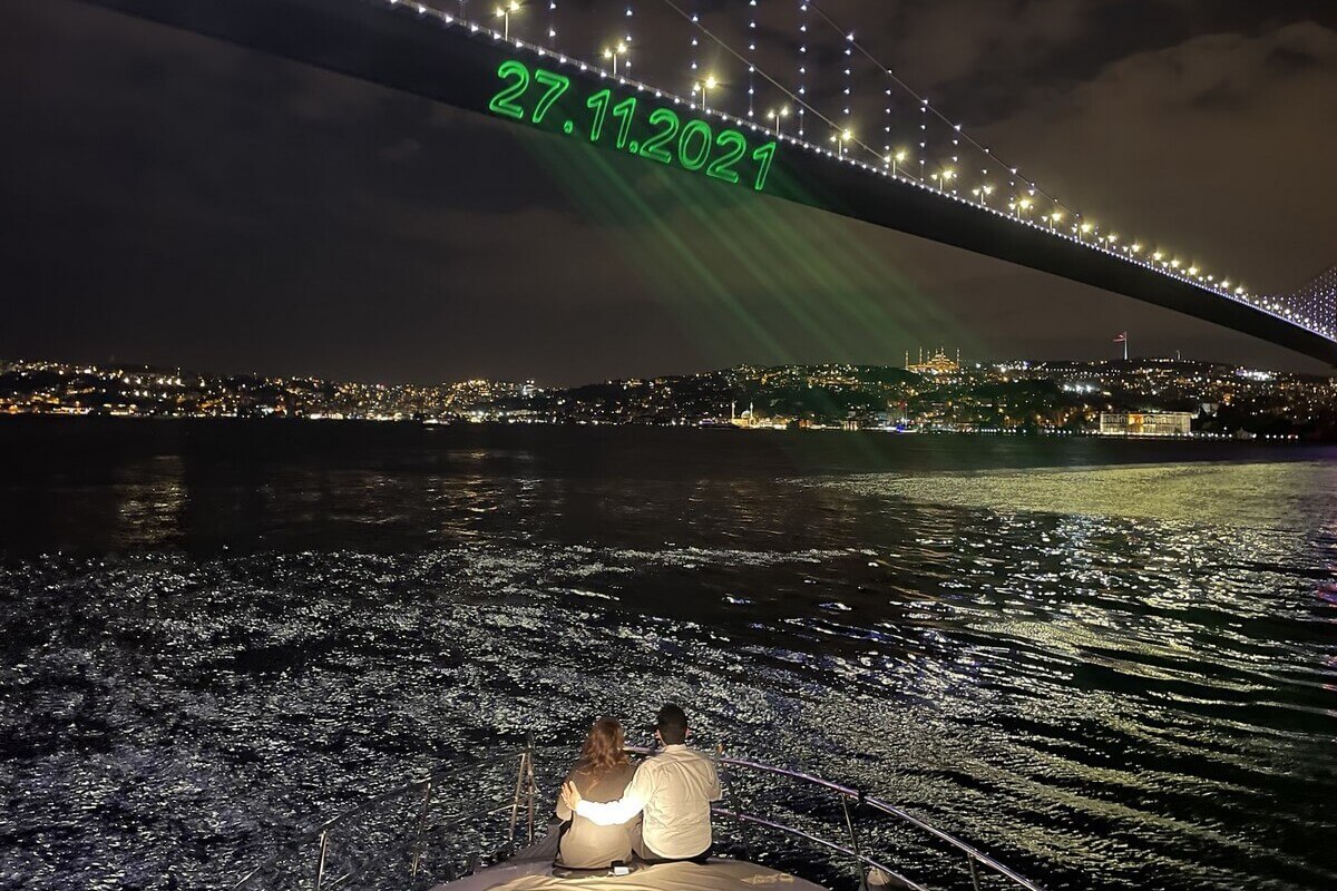 Marriage Proposal on a Yacht Istanbul
