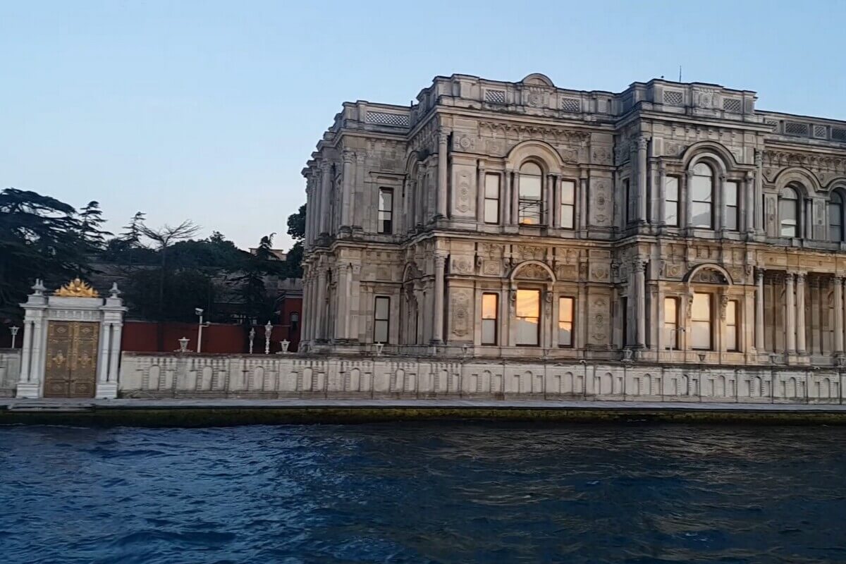 Beylerbeyi Palace Bosphorus Tour