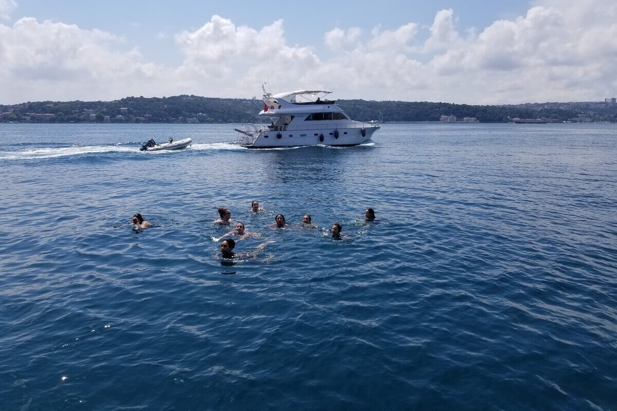 Yacht Swimming Tour Istanbul