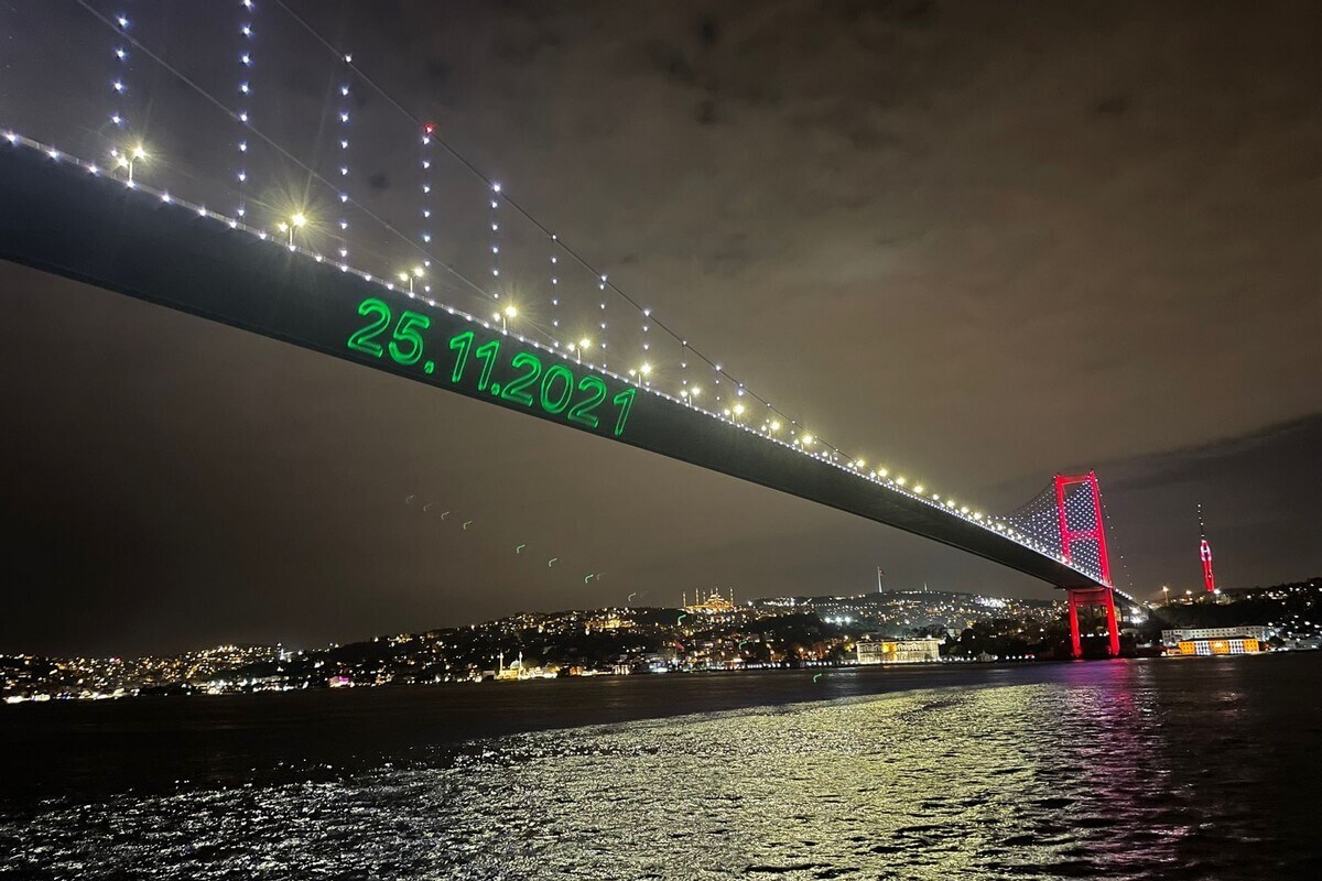Laser Writing History on the Bosphorus Bridge