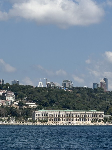 Çırağan Palace