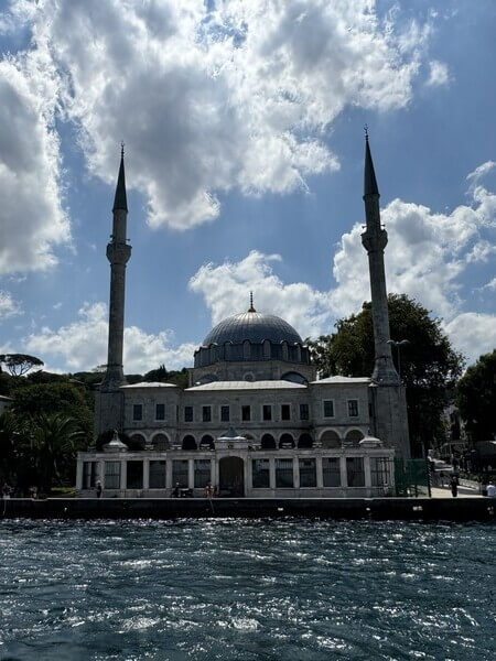 Beylerbeyi Camii