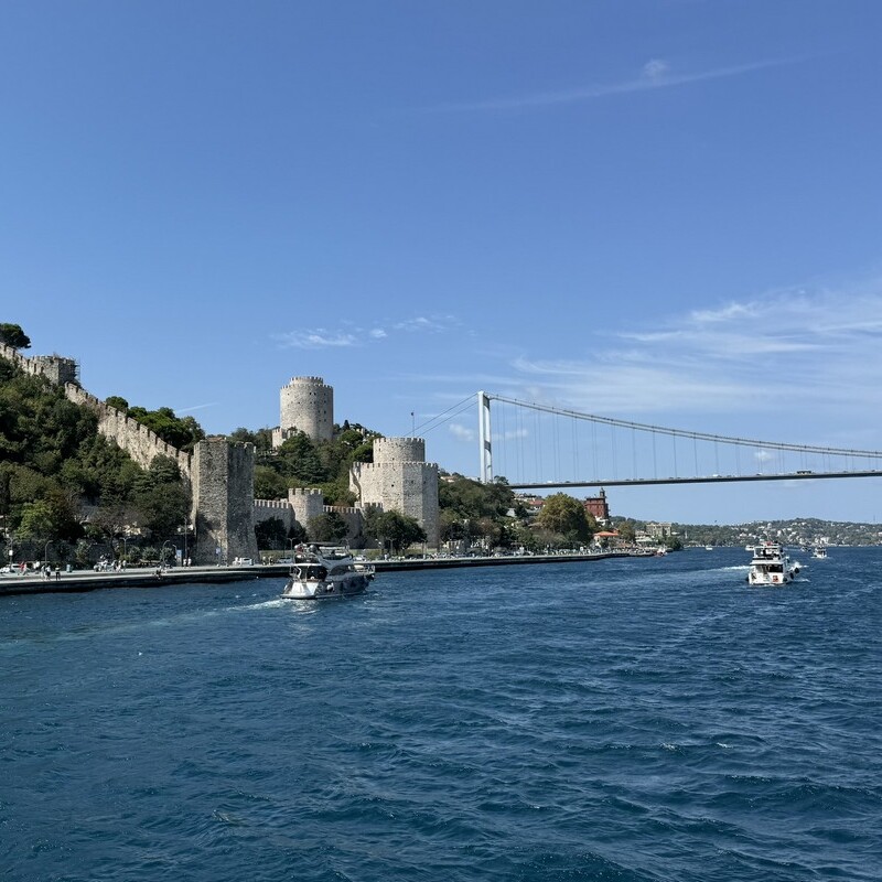 Boğaz'da Yat Kiralamak İsteyenler İçin Tüm Detaylar (2025 Güncel Rehber)