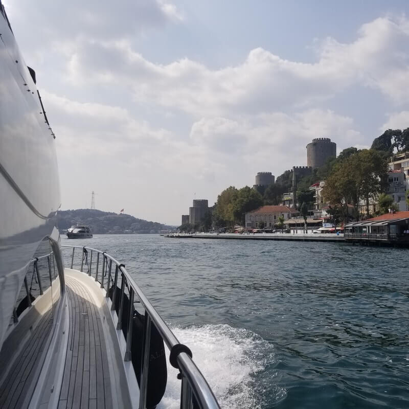 Yat Kiralama Rehberi: İlk Kez Yapanlar İçin Bilinmesi Gerekenler