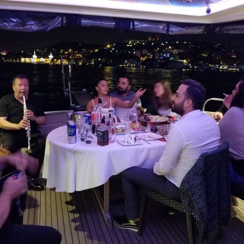 Kutlama Mekanını Değil, Hissi Değiştir: Doğum Gününe Boğaz'ı Kat