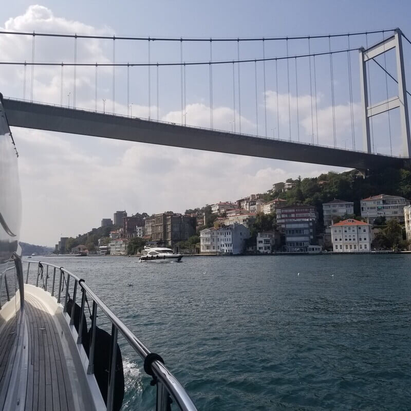Boğaz'da 2 Saatlik Yat Turu İçin En Güzel Rota Hangisi?