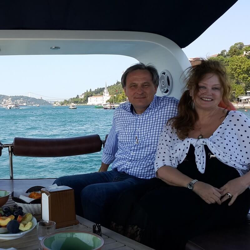 Why Hourly Yacht Rentals on the Bosphorus Are Better Than Daily Ones