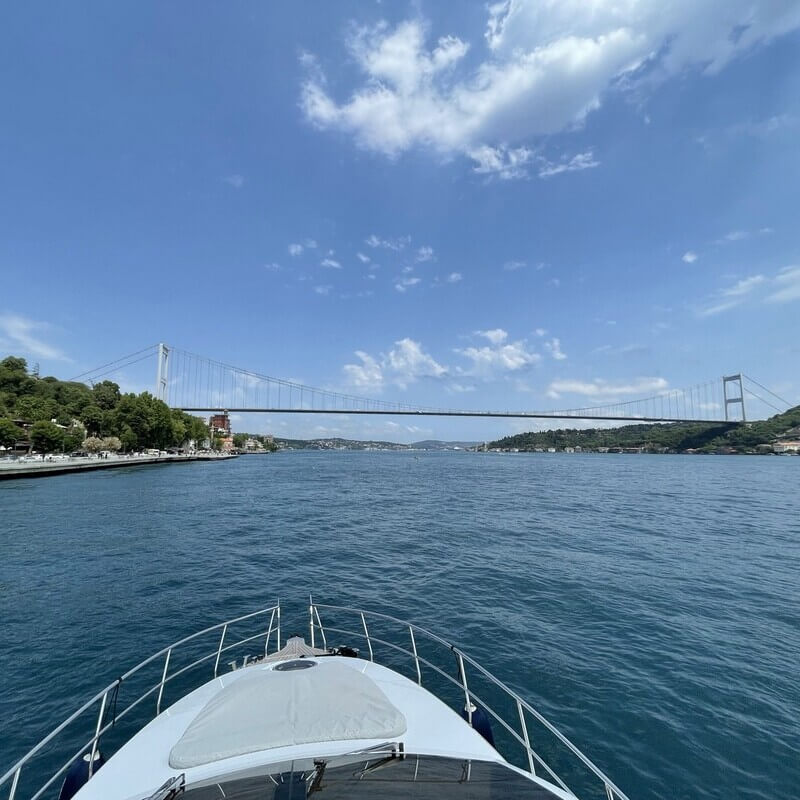 What's the Best Season to Rent a Yacht on the Bosphorus?