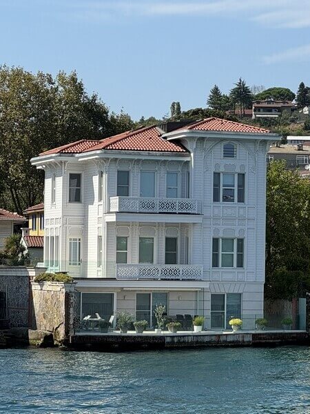 Madenci Arif Bey Mansion