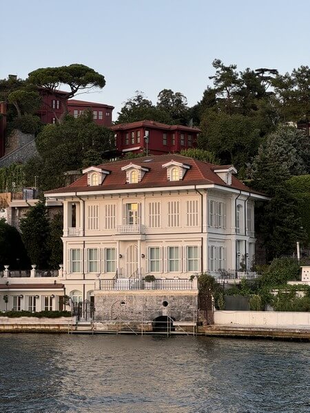 Clifton Mansion