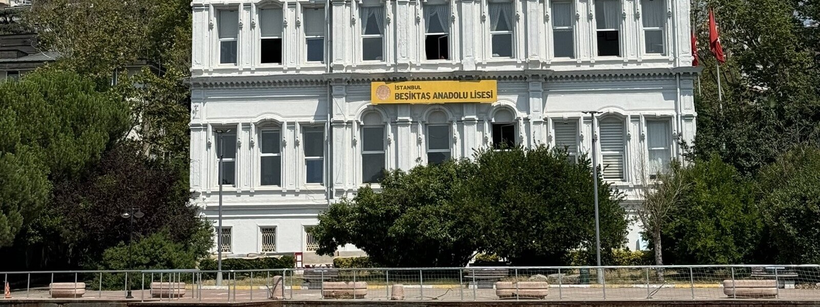 Beşiktaş Anadolu Lisesi
