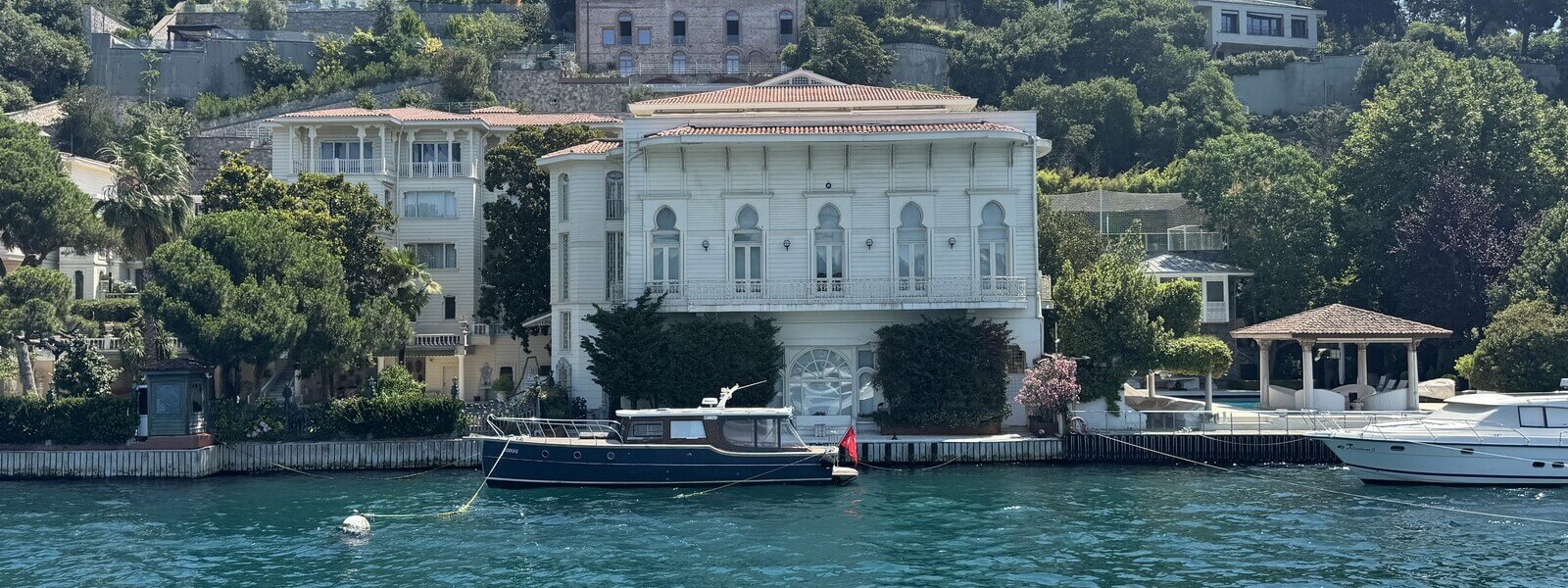 Marki Necip Bey Yalısı