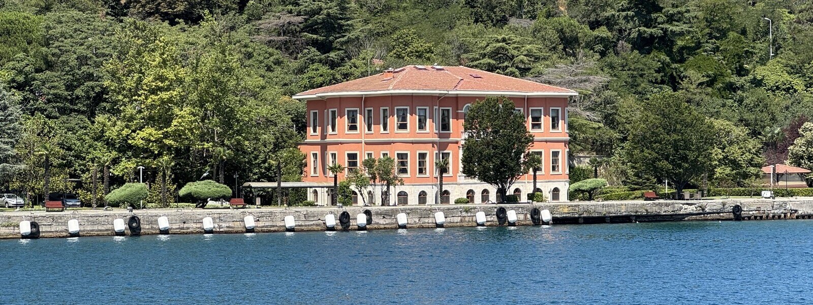 Müşir Fuat Paşa Yalısı