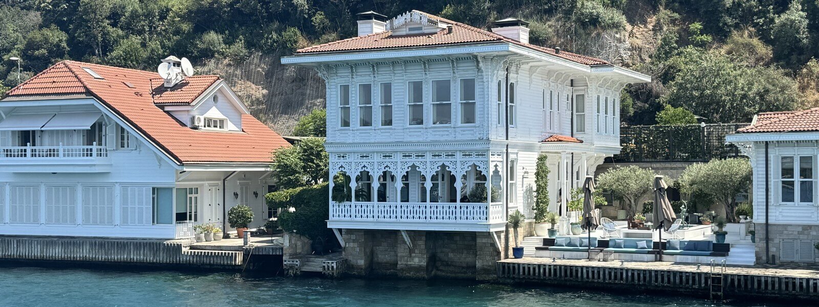 Ethem Pertev Yalısı