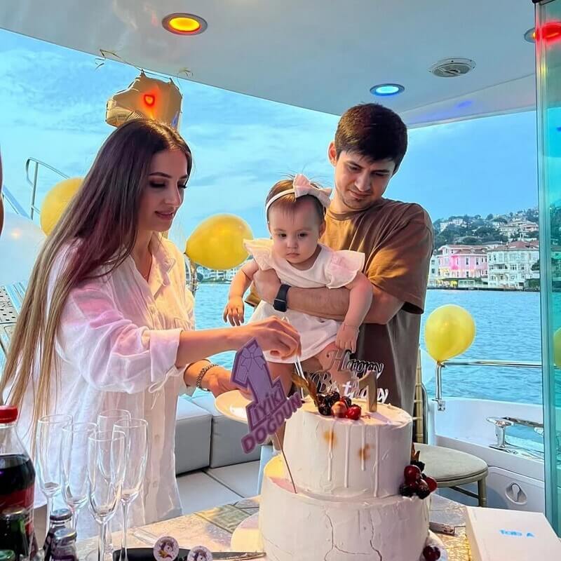 A Fairytale First Year with a 1st Birthday Celebration on a Yacht