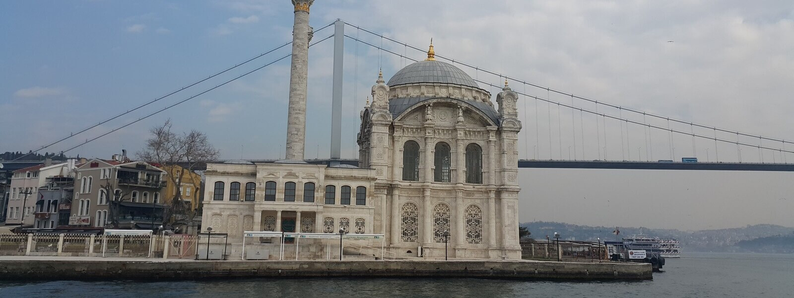 Ortaköy Camii